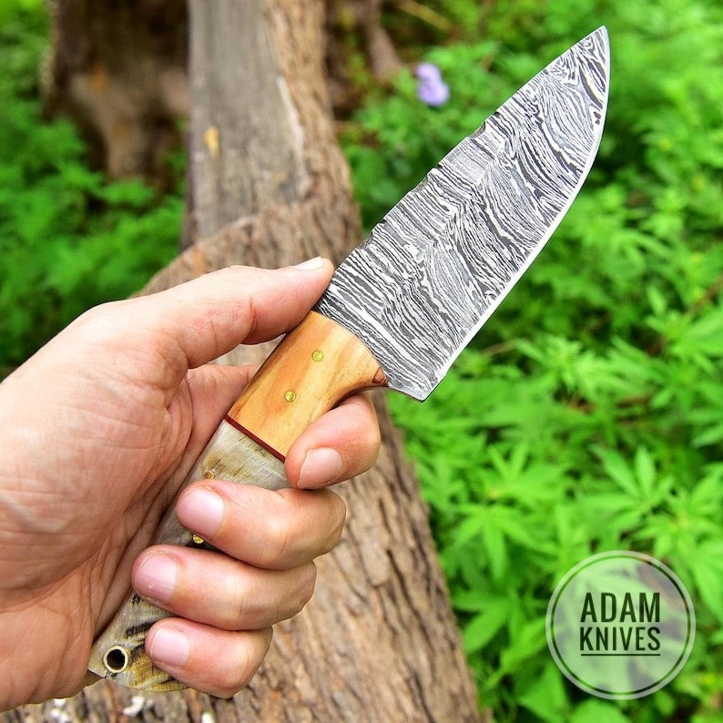 Custom Handmade Totally Hand Crafted Damascus Steel Hunting Skinner Knife with Leather Sheath Cover