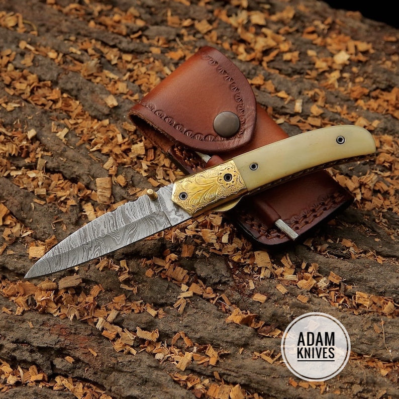 Handmade Damascus Steel Folding Blade Knife (Camel Bone Handle)