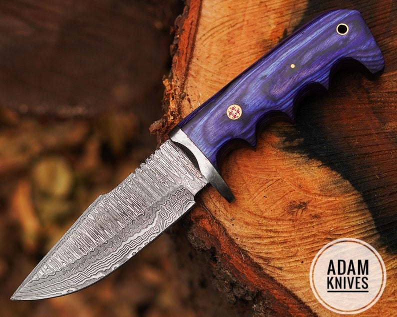 Custom handmade damascus steel beautiful hunting skinner knife