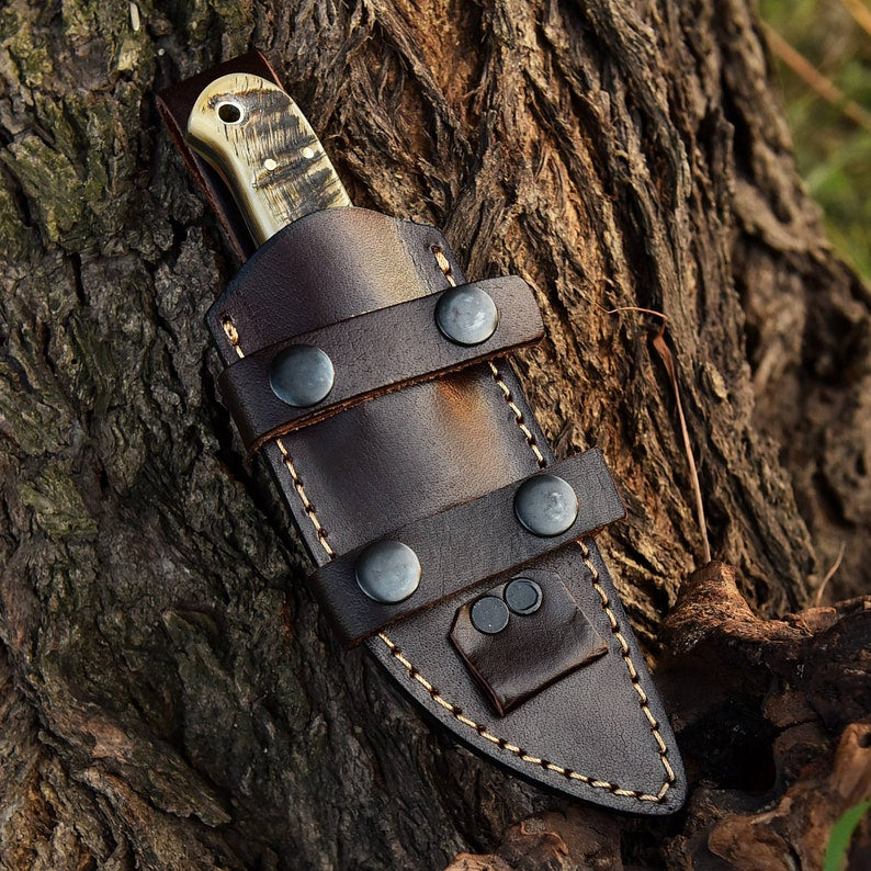 Fixed Blade D2 Steel Steel Skinner Hunting Knife With Leather Sheath