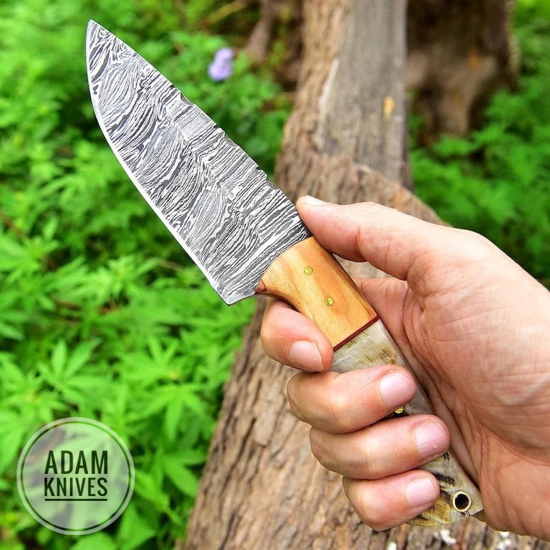 Custom Handmade Totally Hand Crafted Damascus Steel Hunting Skinner Knife with Leather Sheath Cover