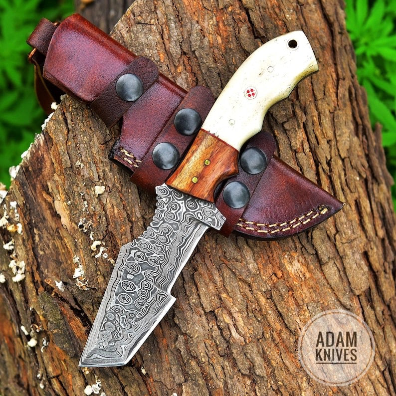 Beautifully Handmade Damascus Steel Blade Hunting Tracker Knife with Leather Sheath Cover