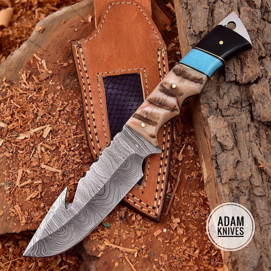 Horn Hunting Knife – Handmade Damascus Steel Hunting Knife