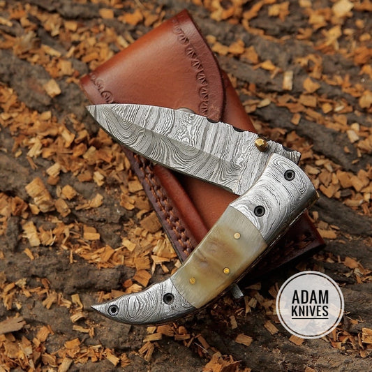 Handmade Damascus Steel Folding Blade Knife (Ram Horn Handle)