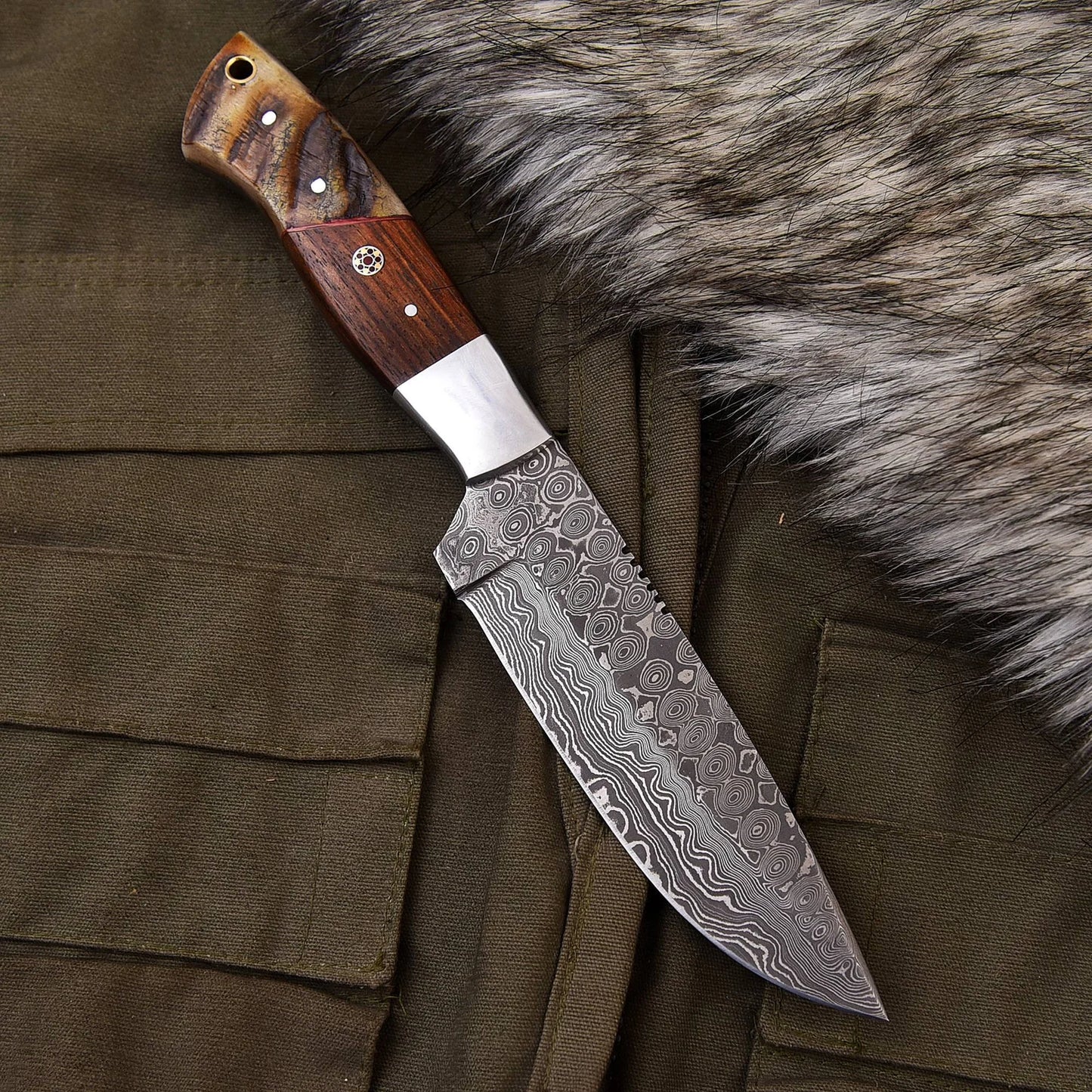 Handmade Fixed Blade Damascus Steel Hunting Skinner Knife With Leather Sheath (Exotic wood And Ram Horn Handle)