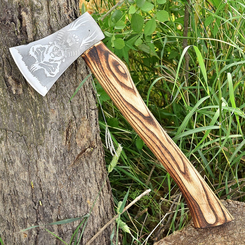 The Wolf Carbon Steel Outdoor Camping Axe - Hand Crafted Functioning  Engraved Bushcraft Axe with Leather Sheath