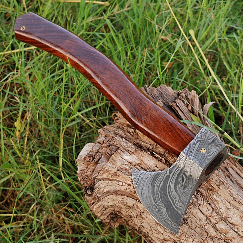 Damascus Steel Axe - Functional Exceptional Quality Pattern Welded Steel Outdoor Hatchet |