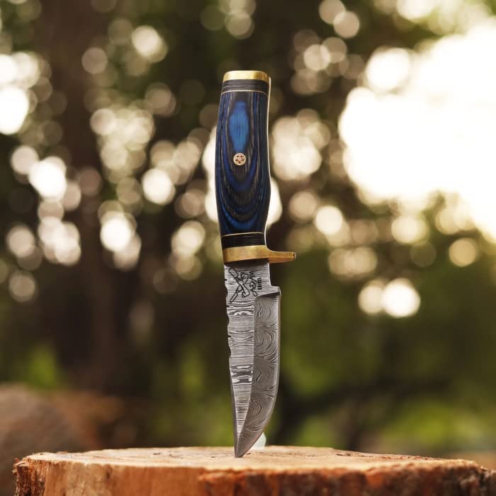 Handmade Damascus Steel Hunting Knife | Skinning Knife | Skinner Knife | 105 Woodsman Fixed Blade Hunting Knife With Leather Sheath | Unique Gift (Blue & Black)