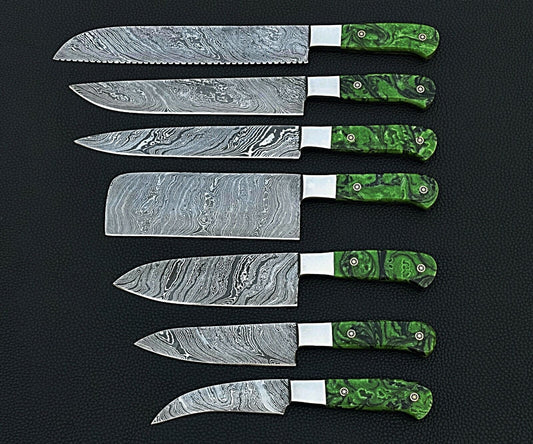 Custom Hand Made Damascus Steel Kitchen Knife Set/Chef Knives 7Pcs. FR 2001097G resin